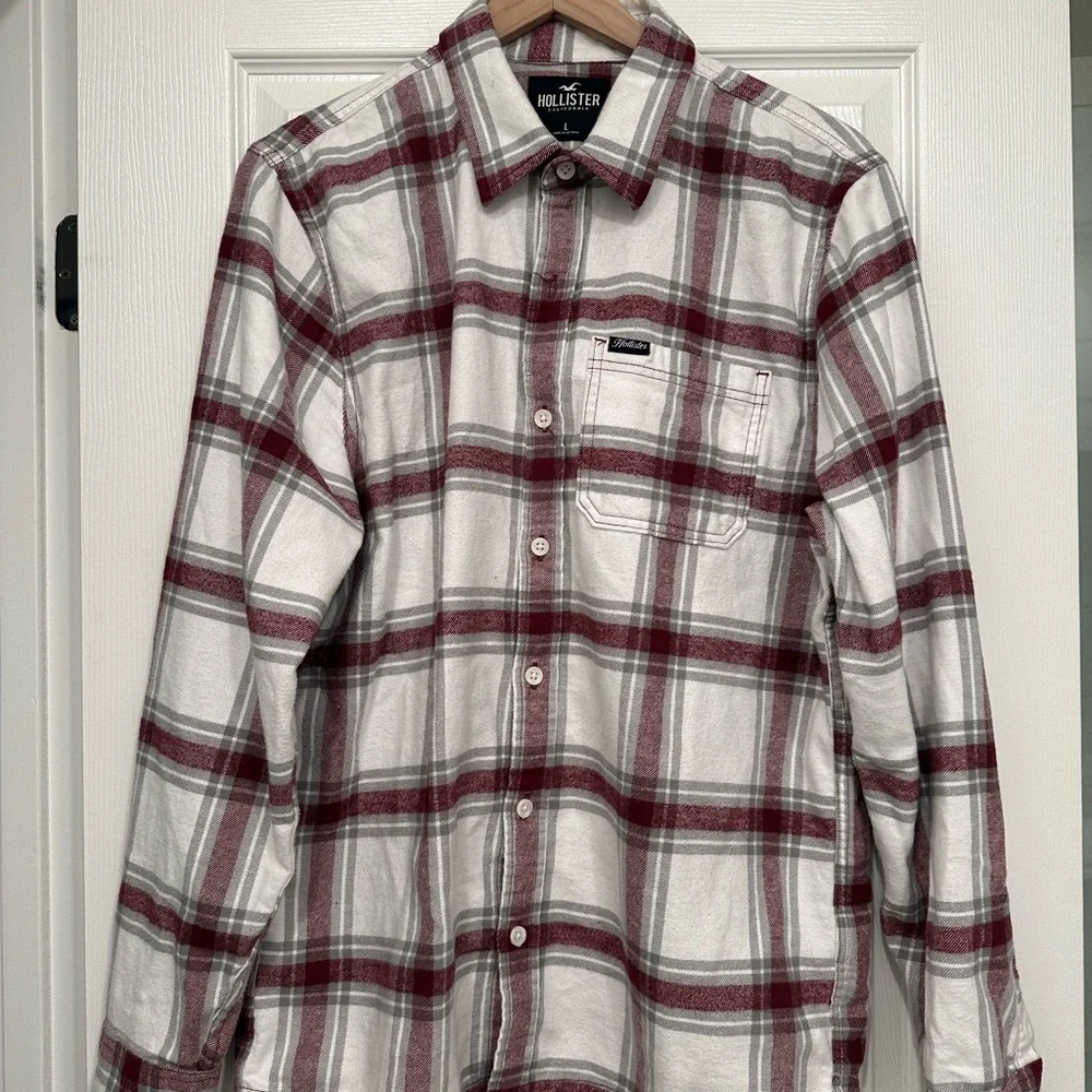 5 flannels - Picture 4 of 6